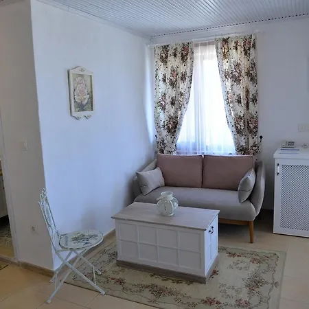 Szálloda Sundial Hotel & Restaurant *