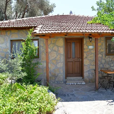 Sundial Hotel & Restaurant Szálloda *