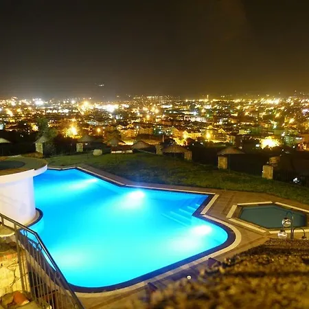 Sundial Hotel & Restaurant Отель