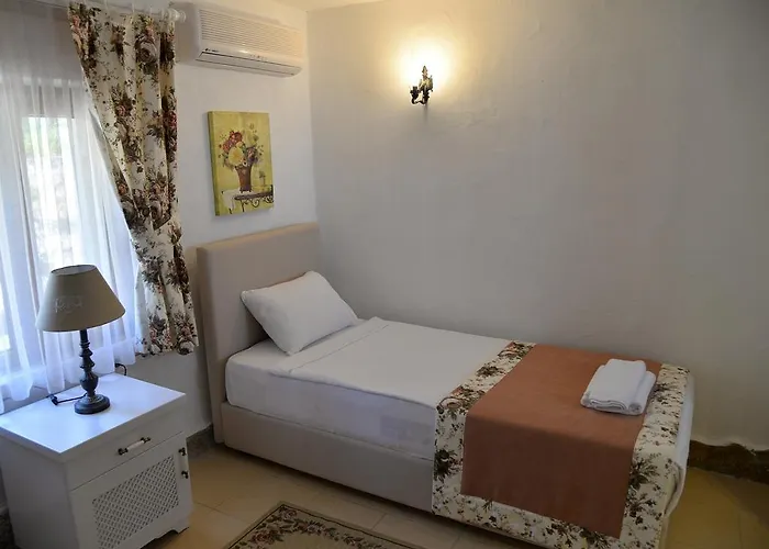 Sundial Hotel & Restaurant Hotel *