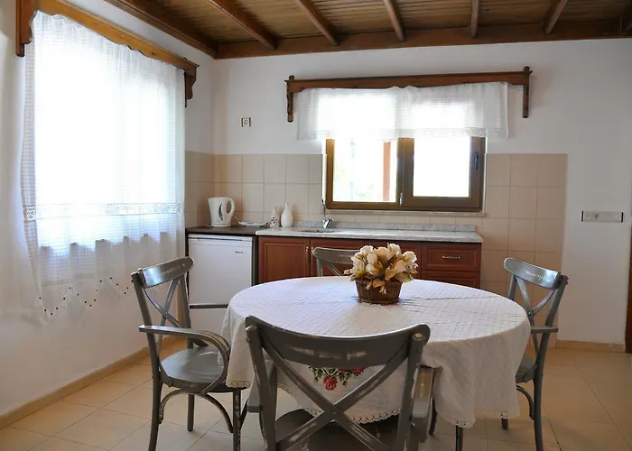 Hotel Sundial Hotel & Restaurant