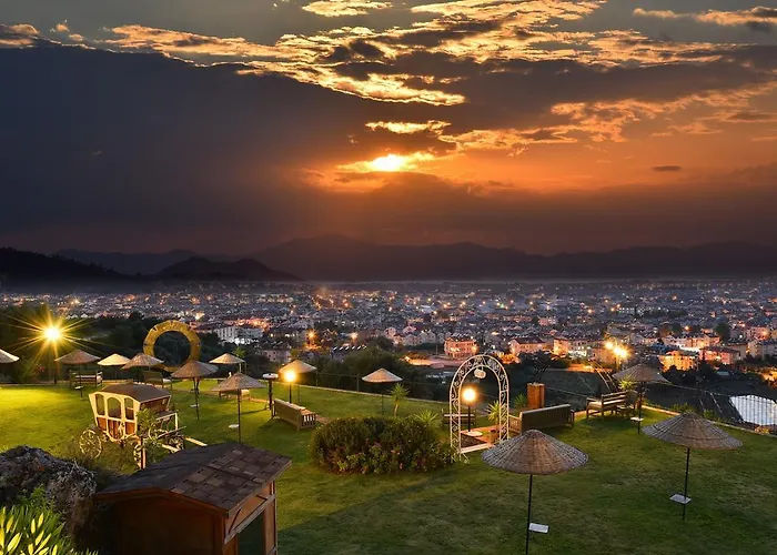 Sundial Hotel & Restaurant