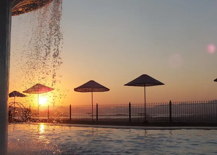 Sundial Hotel & Restaurant ホテル *